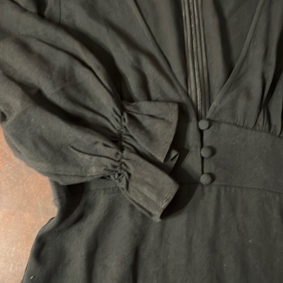 FOREVER 21 Black Deep Plunging V Dress - Picture 4 of 7